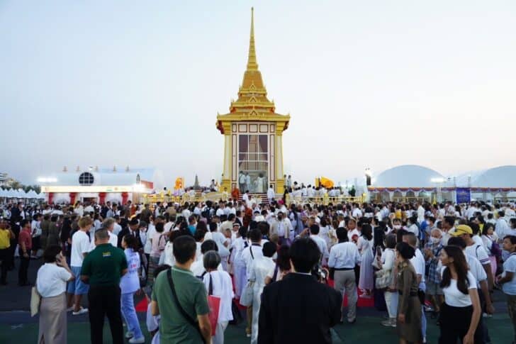 รวมเลขเด็ด สักการะพระบรมสารีริกธาตุ ครั้งแรกของไทย